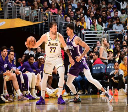 东契奇近3战场均31.7分命中率57%！赛后谈外界批评：我尽量不理会