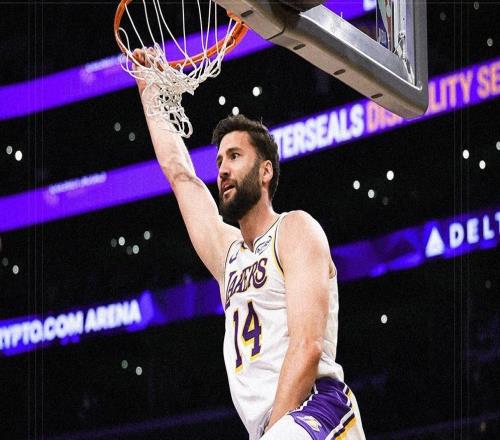 湖人24分大胜国王，詹姆斯24分5助！威少14分，湖人整体渐入佳境