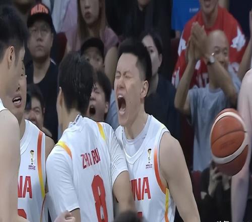 破案了！中国男篮依靠谁逆转了台北队杨鸣发视频道出三人名字