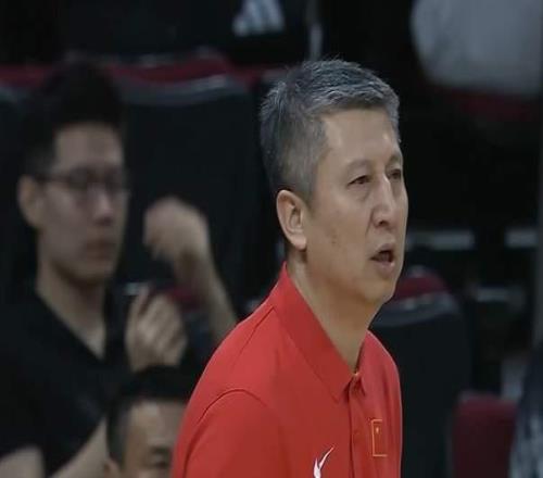 辽篮旧将成男篮失意者，两战4投仅1中，畏手畏脚，恐遭郭士强放弃