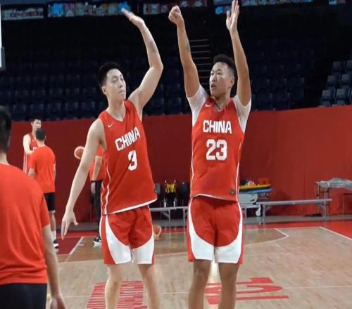 胡明轩世预赛缺阵,原因找到了!贺希宁7个字揭开谜底并送祝福