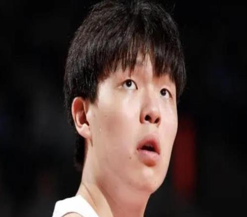 记者：杨瀚森因伤加之长途返程，今日不出战混音队比赛