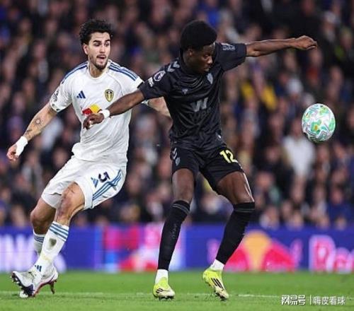 连续爆冷，改变英超！从曼联开始，阻挡阿森纳，击退利物浦和维拉