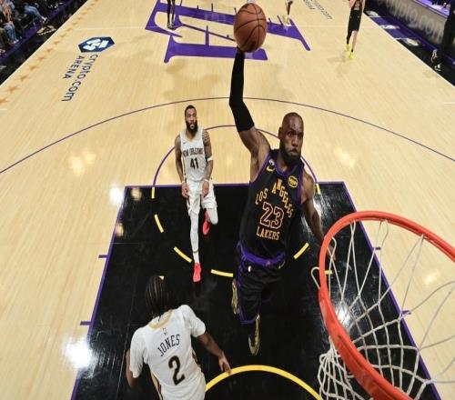 东契奇27+10+7詹姆斯21+7+7湖人末节逆转鹈鹕