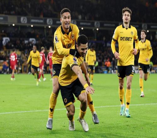 英超中资队酿奇迹绝平阿森纳+绝杀利物浦！4轮抢7分或逆袭保级