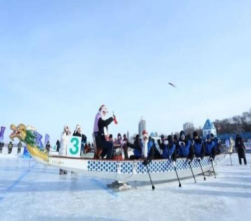 “打出溜滑”火出圈!网友:东北人的胯骨轴自带稳定系统