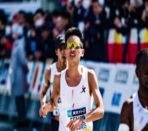 中国马拉松跨入"205时代"背后,一款跑鞋的二十年押注