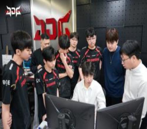 轻松横扫LGD！JDG晋级决赛将在明日与iG争夺德杯冠军归属