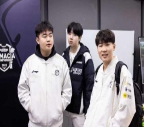 IG发布对阵LNG赛前返图:新年第一战,加油!