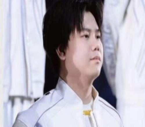 圈内人：JDG官宣junjia加入Shadow去CFO接替打野了