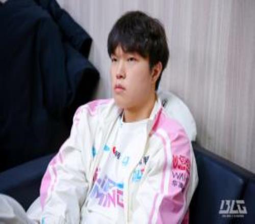 BLG粉丝看赛后语音有感：别指挥Bin哥了，他自己发挥就能打的很好