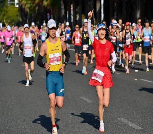 跑給誰看城市馬拉松中的身體展示與身份展示
