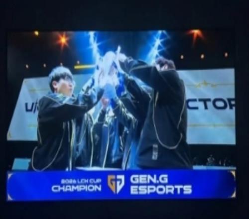 密切关注亚运会韩国LOL代表队监督Hirai分享观看比赛动态