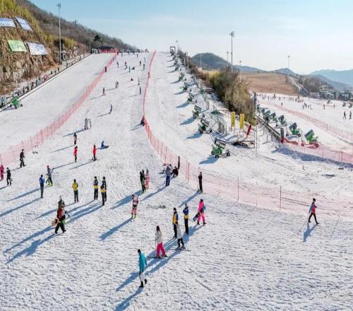 假期花几千块在江浙沪滑雪的中产,被坑哭了