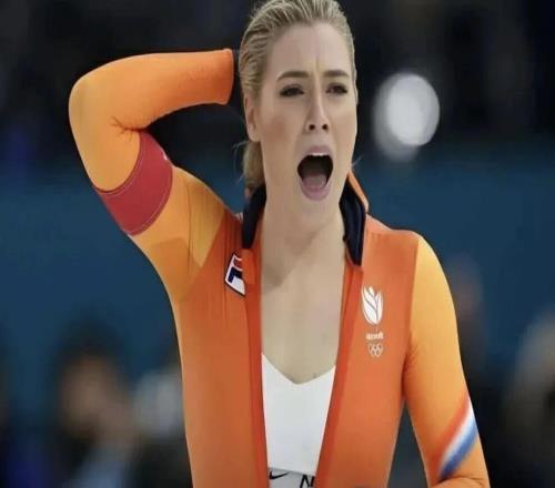 奥运冠军“拉拉链露胸”,让耐克绷不住了!