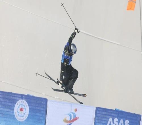 云顶站三连冠!谷爱凌摘得本赛季世界杯首金