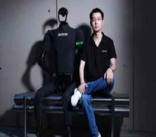 宇树科技创始人:2026春晚《武BOT》的高协同集群控制技术是全球首秀