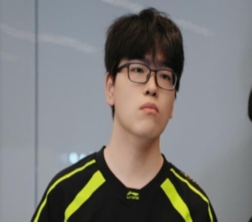 Care赛后发文:大家打得好,躺了两把,一把喜鹊一把麦乐鸡也能赢