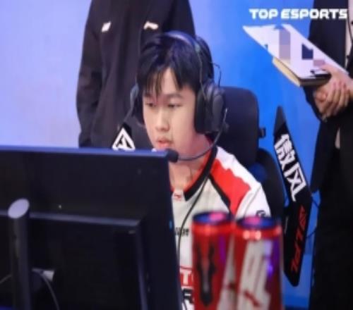 naiyou：我作为打野，没有沟通好队伍的运营和团战