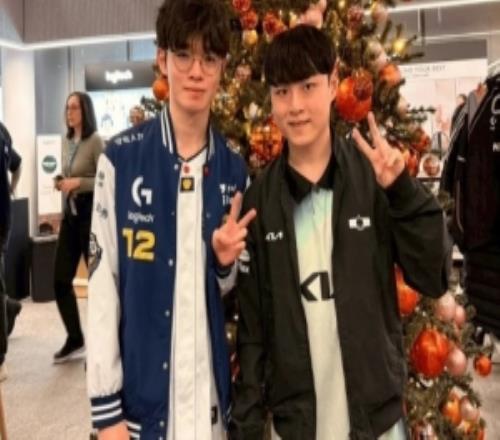 CFO分享Doggo与ShowMaker参加罗技活动合照:感谢邀请Doggo