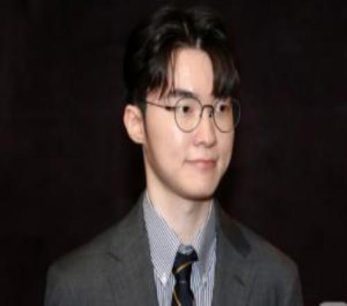 相关人士:Faker与韩国首相的对话将以首相采访的方式进行