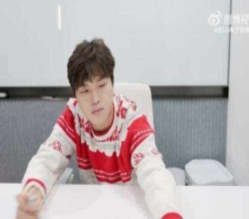 BLG选手与教练的手写明信片：致并肩的队友，与一路同行的你