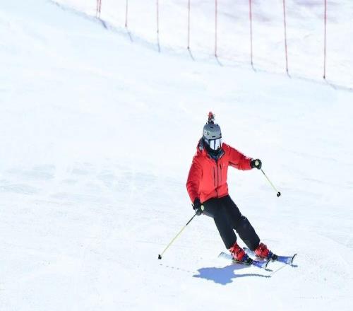 滑雪新玩法,现在流行“甩手式度假”