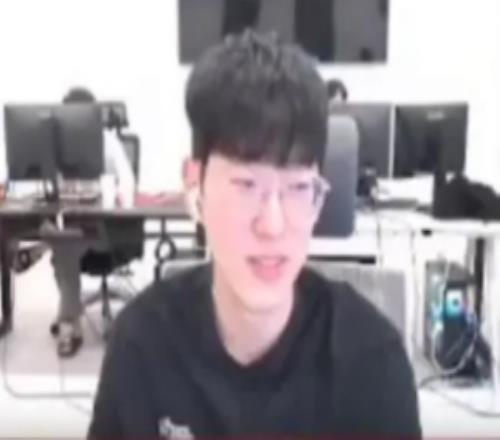 Scout:比赛服用T1永恩Q手感很好,我不怎么冲点券