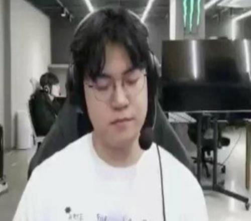 Gumayusi:现在休息很好吃也很好将开始第二次减肥然后努力rank