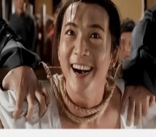 有点回不去了！网友晒图《最终幻想》蒂法竟然撞脸常威