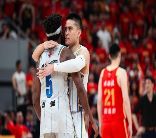 北京男篮新赛季阵容全部确定!八名国手所有球队之最,外援拉胯