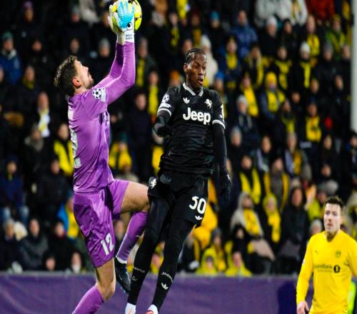 补时绝杀+神奇逆转!意甲豪强欧冠首胜,斯帕莱蒂神换人