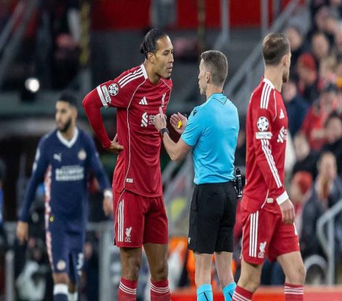 爆冷!欧冠:利物浦14埃因霍温3连败+狂丢10球范戴克离谱送点