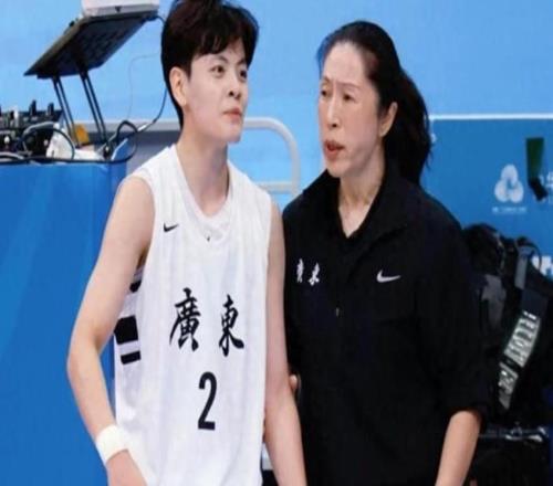 21分大逆转!女篮新霸主收获三连胜:新赛季冲击冠军稳了