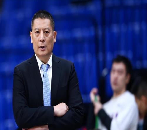 三支球队换帅!CBA新赛季20支球队主教练一览