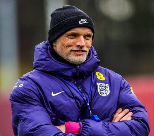 23岁身价8000万镑,天才中场横空出世!成长速度比肩亚马尔