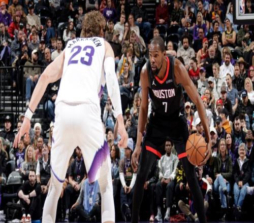 杜兰特25+6创NBA历史第2神迹,还创纪录!亚当斯惊艳,申京15中10