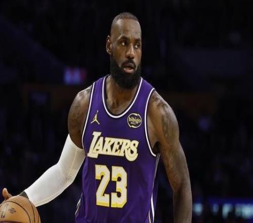 ESPN:勒布朗詹姆斯因伤病管理缺席今日战鹈鹕