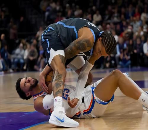 狂轰15连胜!联盟第1太强了,雷霆创NBA第一神迹,总冠军没悬念了