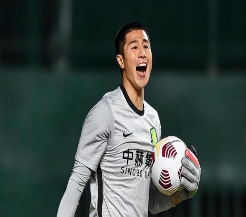 国安刚拿到足协杯冠军,侯森就发声做出重要决定,让球迷为之动容