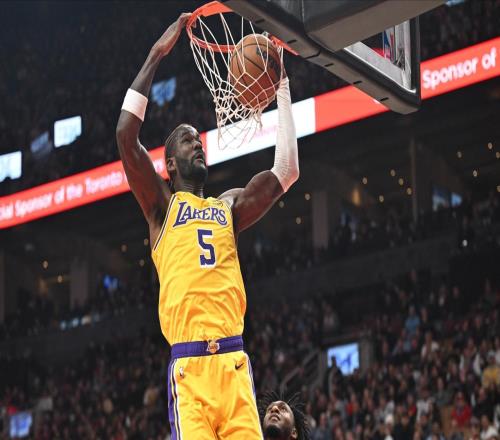 湖人油漆区有大将镇守,7胜0负专打明星内线,正式表态NBA杯