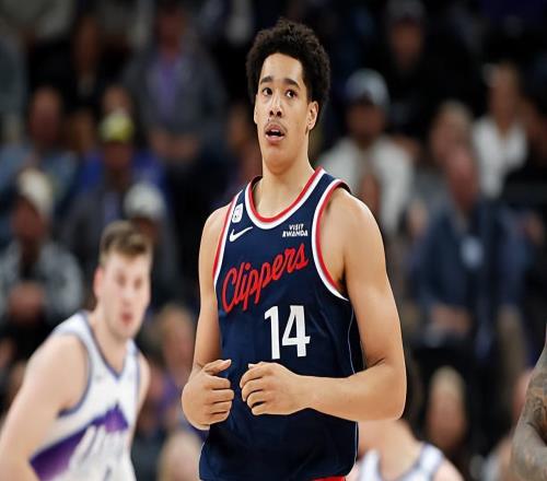 颇有潜力的蓝领型中锋!结果快船却非要让他在发展联盟打打杀杀