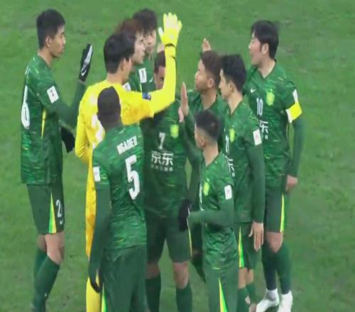 00！北京國安進攻乏力，張稀哲失良機，31分鐘時出現(xiàn)搞笑一幕