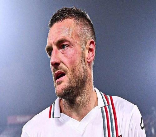 瓦尔迪创造历史,成首位获意甲月最佳的英格兰球员