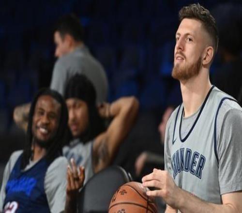 阵容齐整!哈滕&华莱士将于明日NBA杯半决赛复出