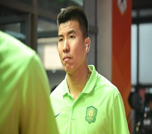 辽宁争夺90万欧中场,J联赛银靴或空降中超,国安多位功勋离队