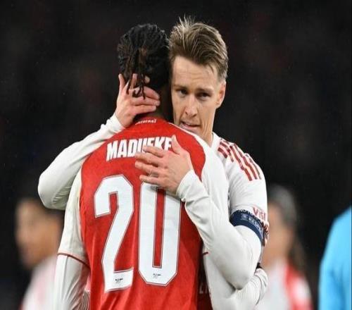 厄德高:马杜埃凯在周三晚的第一球非常精彩,真为他感到高兴