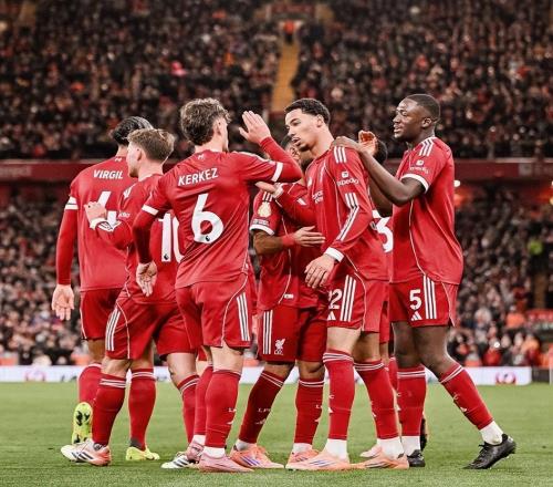 20!萨拉赫解禁复出助攻,新援双响+破英超纪录,利物浦状态回暖