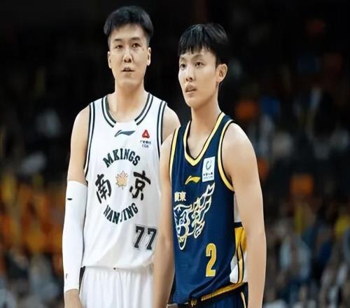 CBA又出一顶级后卫!打广东狂砍42+6+8,球迷:这进不了国家队