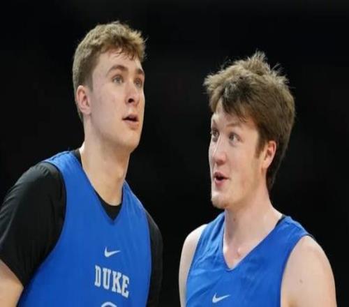 最佳新秀之争,变成了大学舍友内战